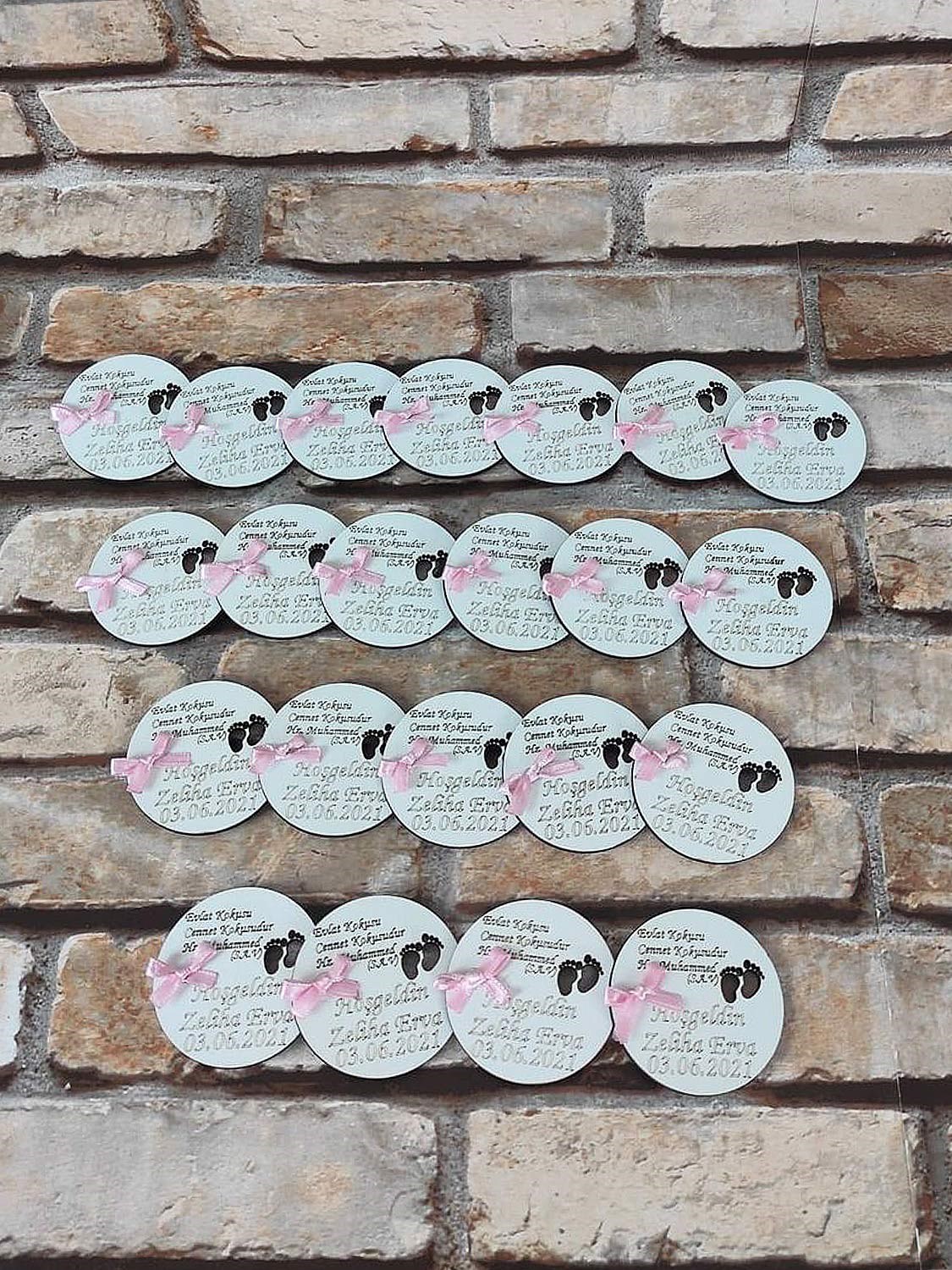 Ana Kuzusu İsme Özel 6 cm Ahşap Magnet 30 Adet