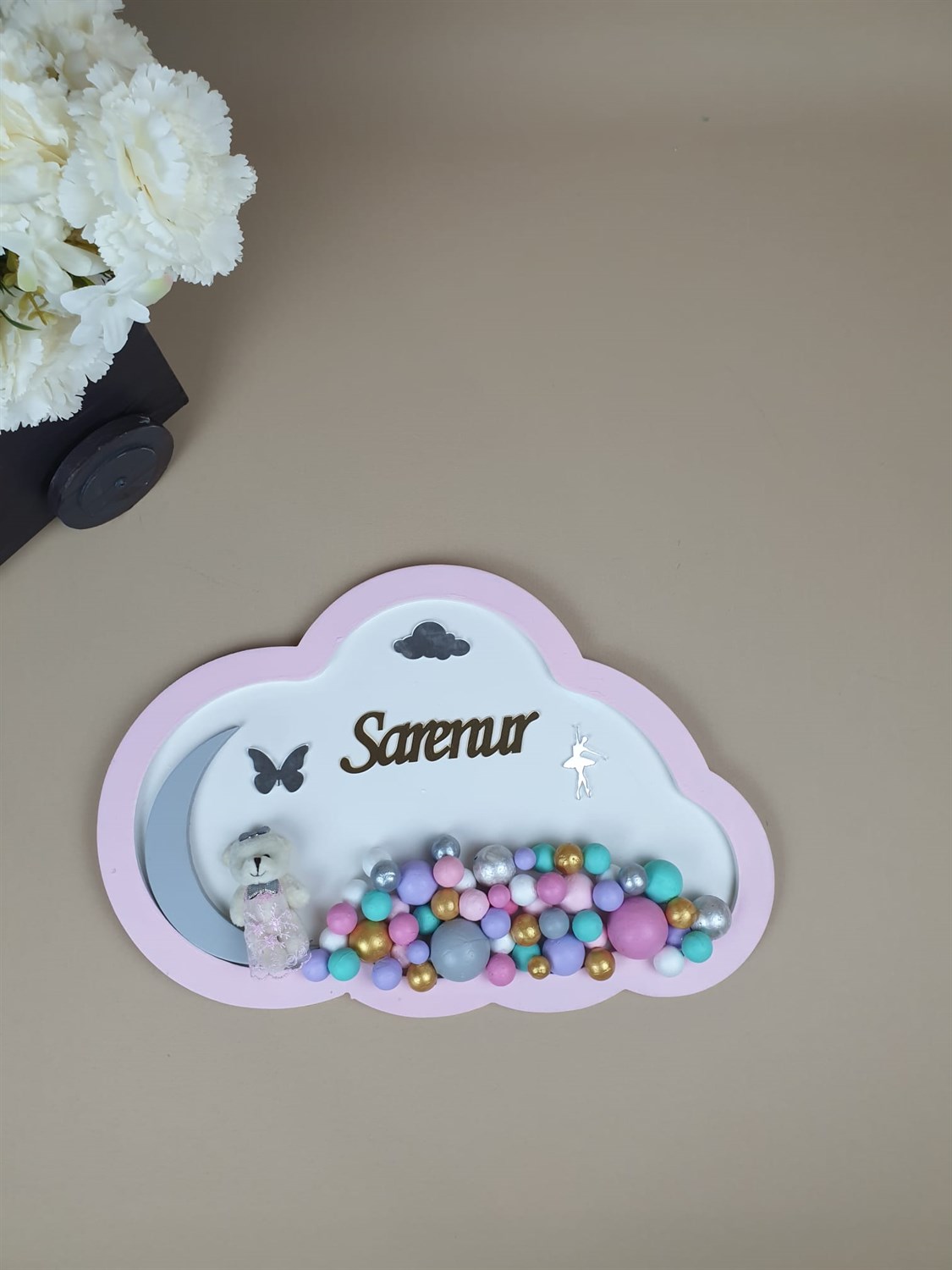 Ana Kuzusu İsme Özel Ahşap Bulut Kapı Süsü 1KPB01