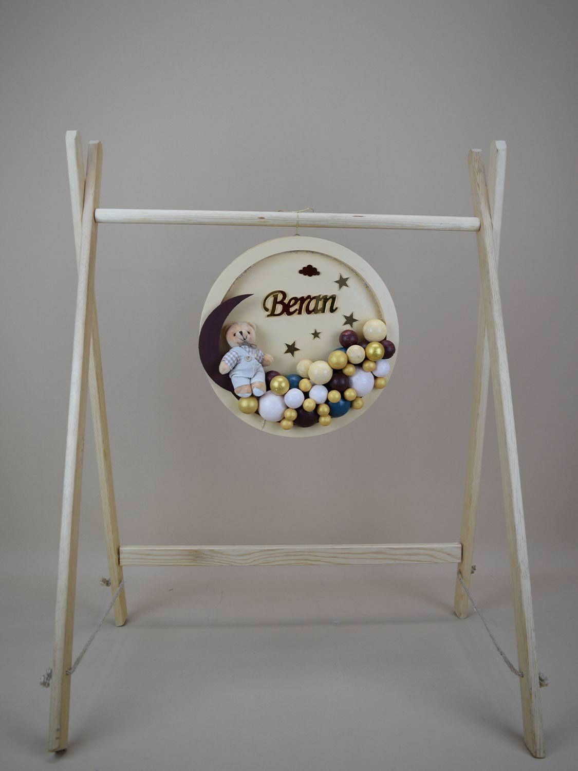 Ana Kuzusu İsme Özel Ahşap Ledsiz  Yuvarlak  Kapı Süsü 1KPY68