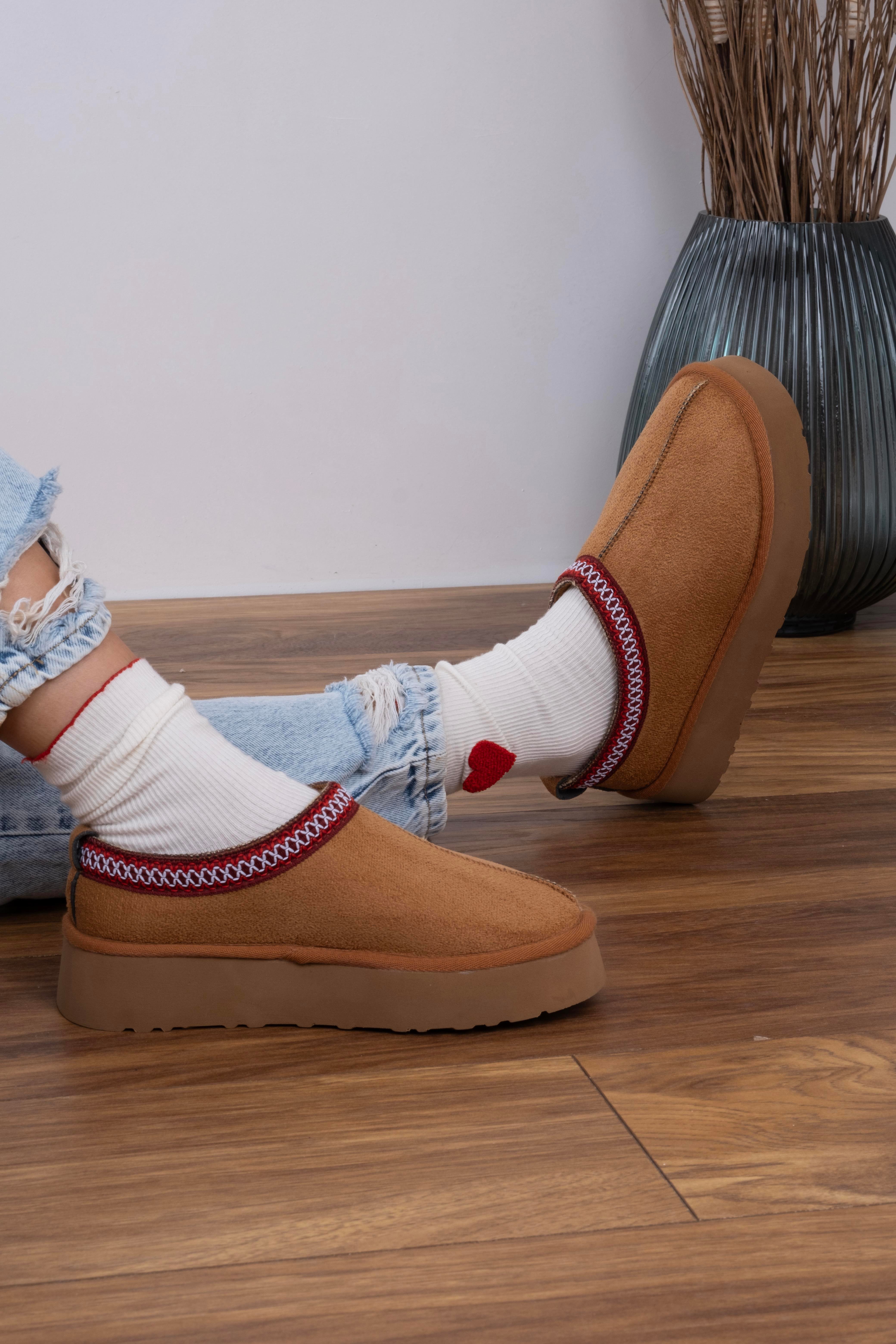 Sindie Model İçi Kürklü Kalın Taban Sabo Taba Süet