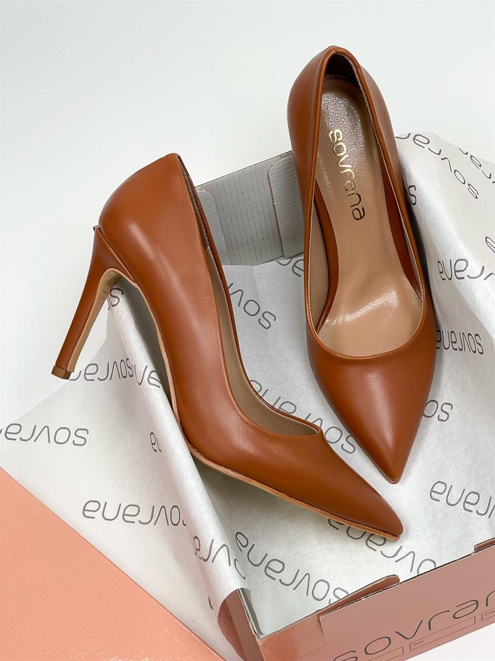 Venüs Model Özel Seri Klasik Stiletto Taba