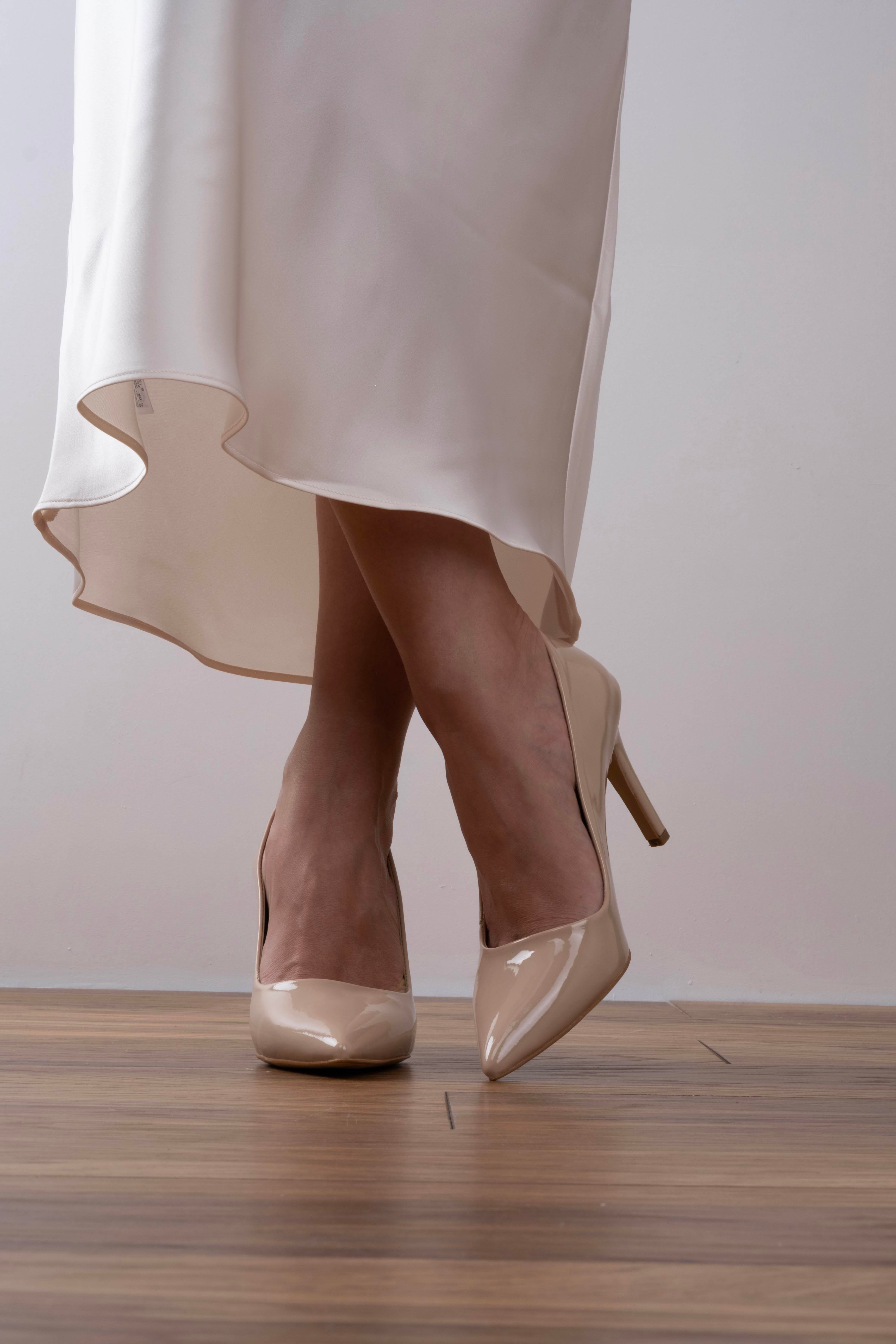 Venüs Model Özel Seri Klasik Stiletto Ten Rugan