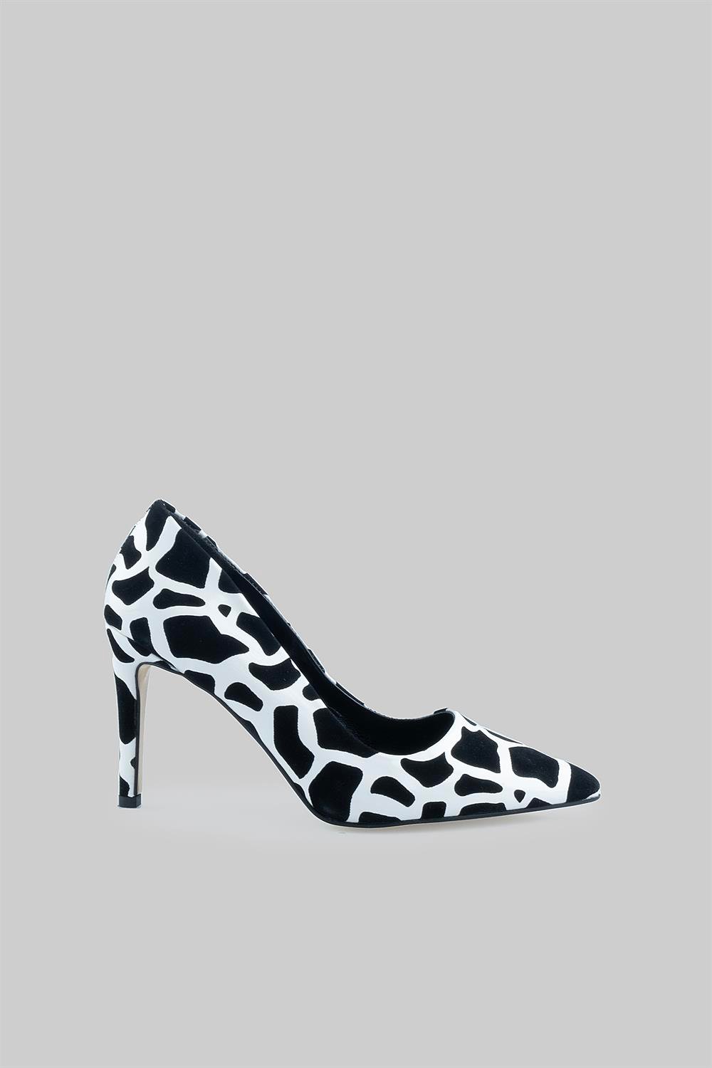 Venüs Model Özel Seri Klasik Stiletto Zebra