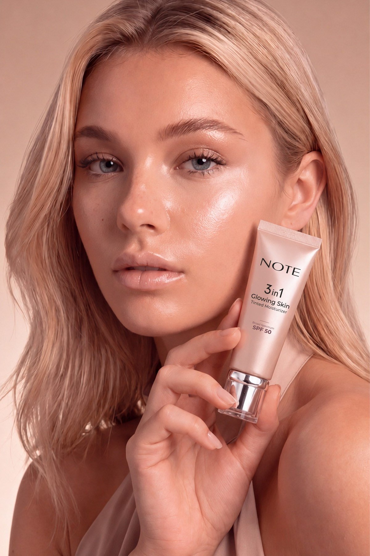 Note 3 in 1 Glowing Skin Tinted Moisturizer 50 SPF Işıltılı Aydınlatıcı Krem-30111400