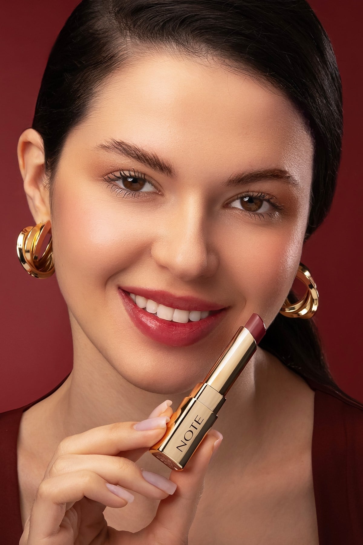 Iconic Sheer Lipstick 206 Independent Nemlendirici Parlak Ruj - Nude-30111465