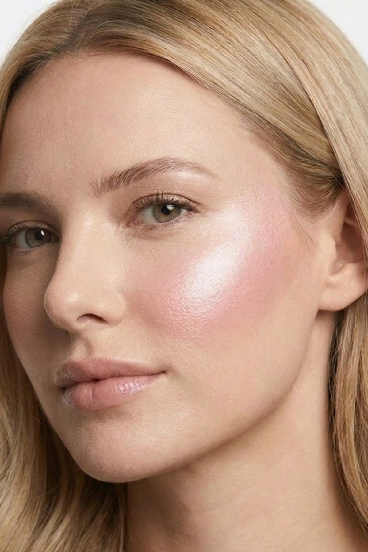 Liquid Highlighter 100 Soft Pink Nemlendirici Etkili Likit Aydınlatıcı-30111478