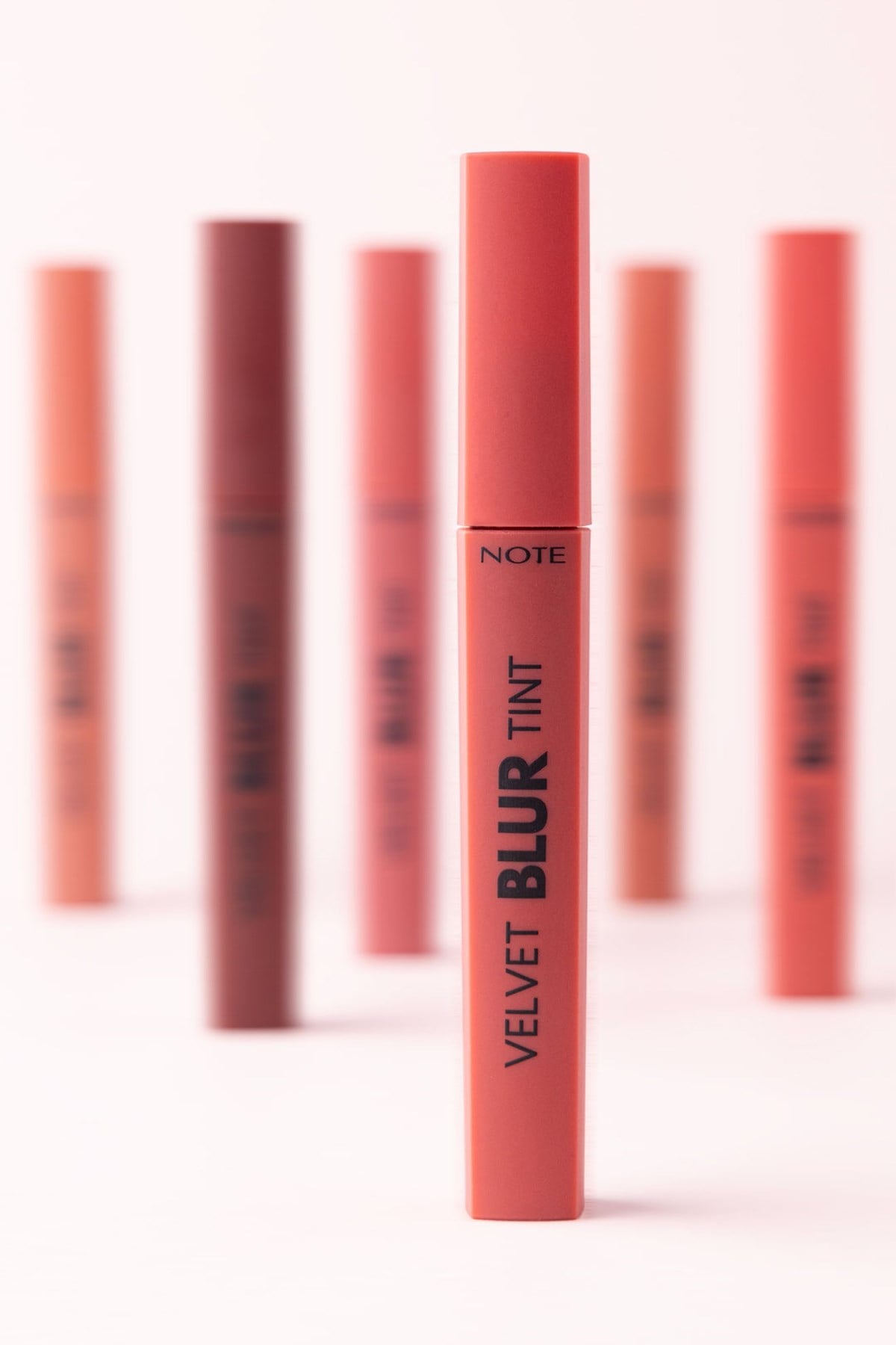 Velvet Blur Tint Kadife Bitişli Nemlendirici Mat Ruj - 01 Velvet Nude - Nude-30111562
