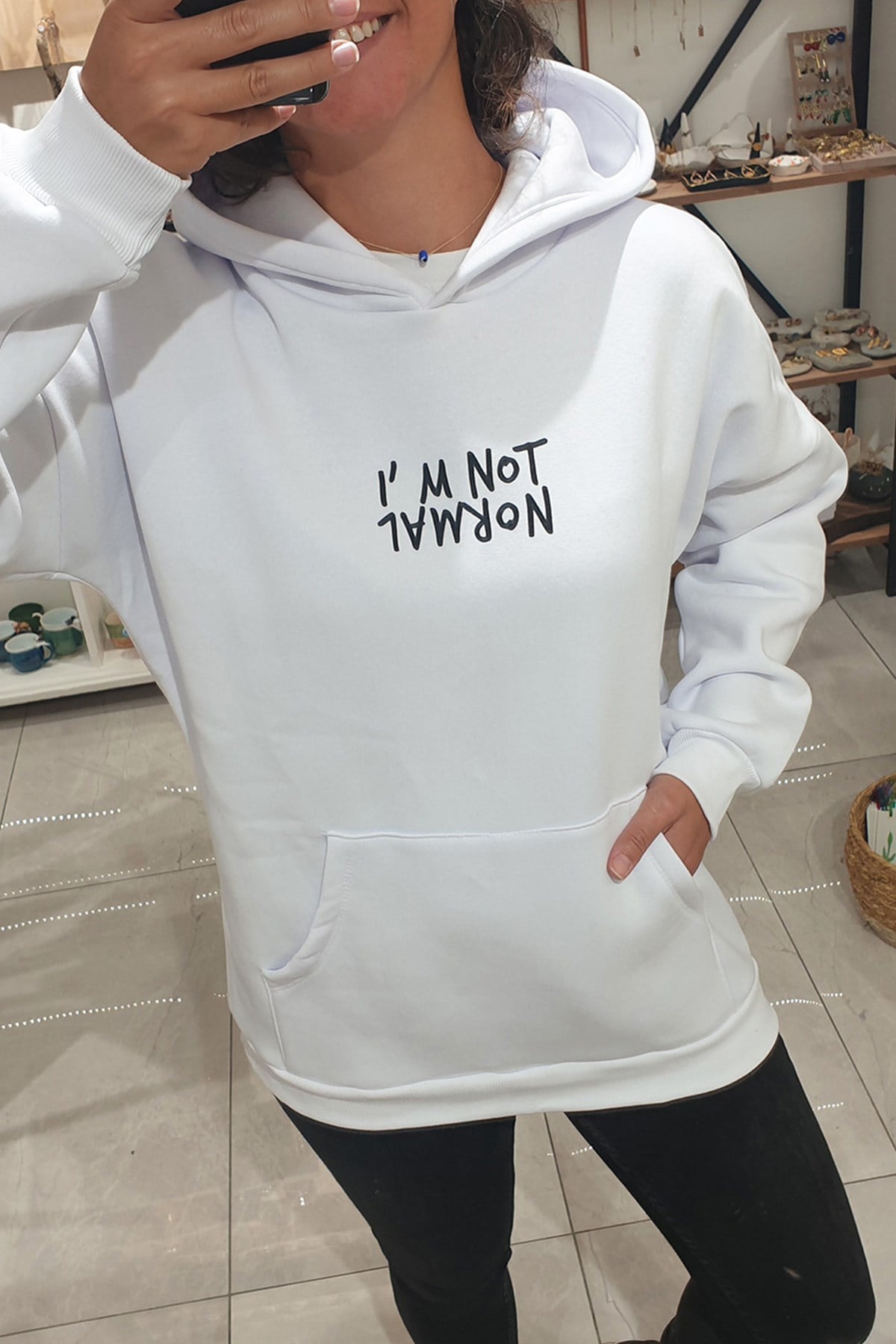 Beyaz Kapşonlu I ' M Not Normal Sweatshırt