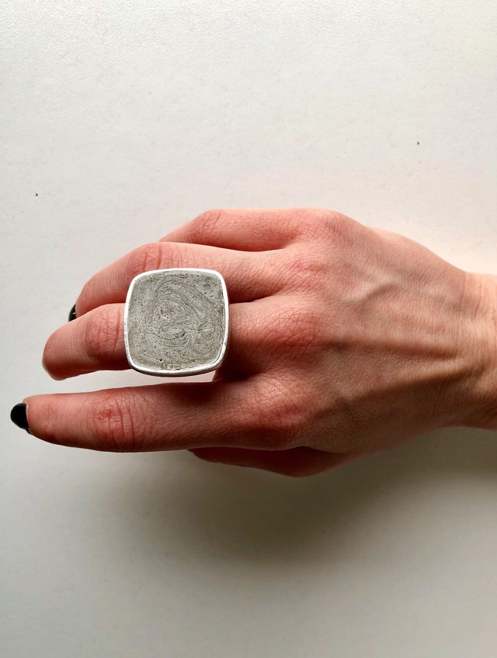 CONCRETE RING - ROOT DESIGN