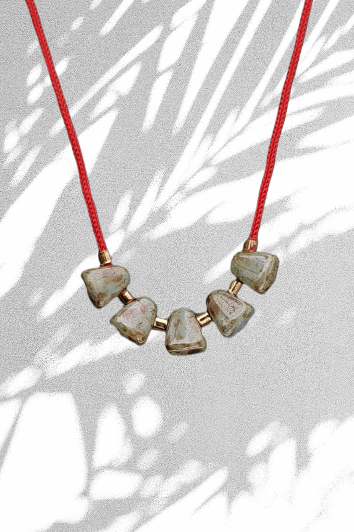 Doğal Taşlı Şans Kolyesi - Kırmızı İp Kolye - Dilek Kolyesi