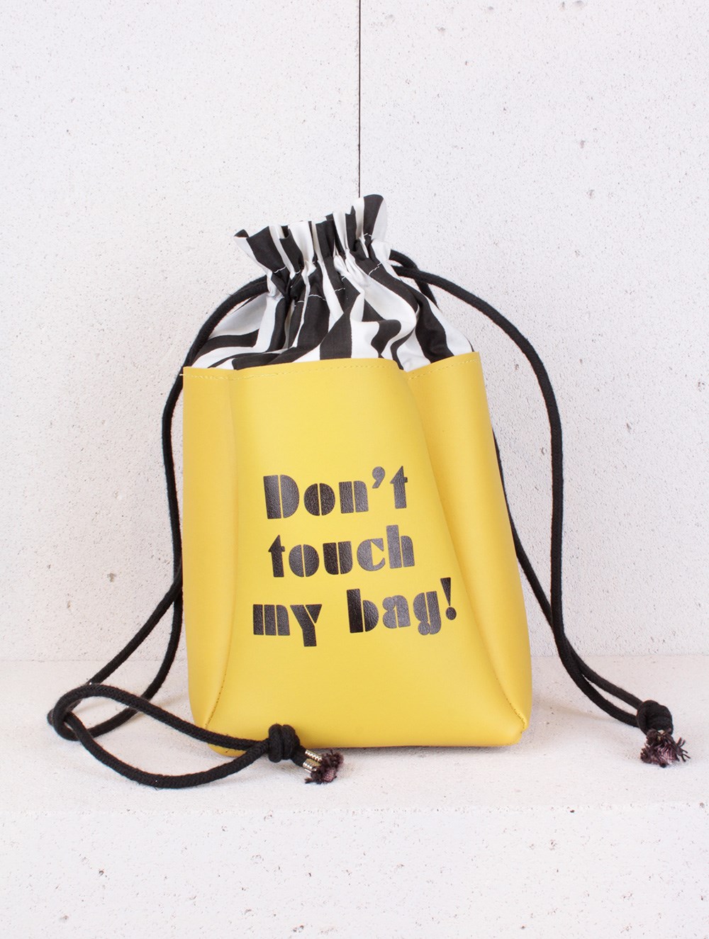 DON'T TOUCH MY BAG SARI OMUZ ÇANTASI - PİNCA
