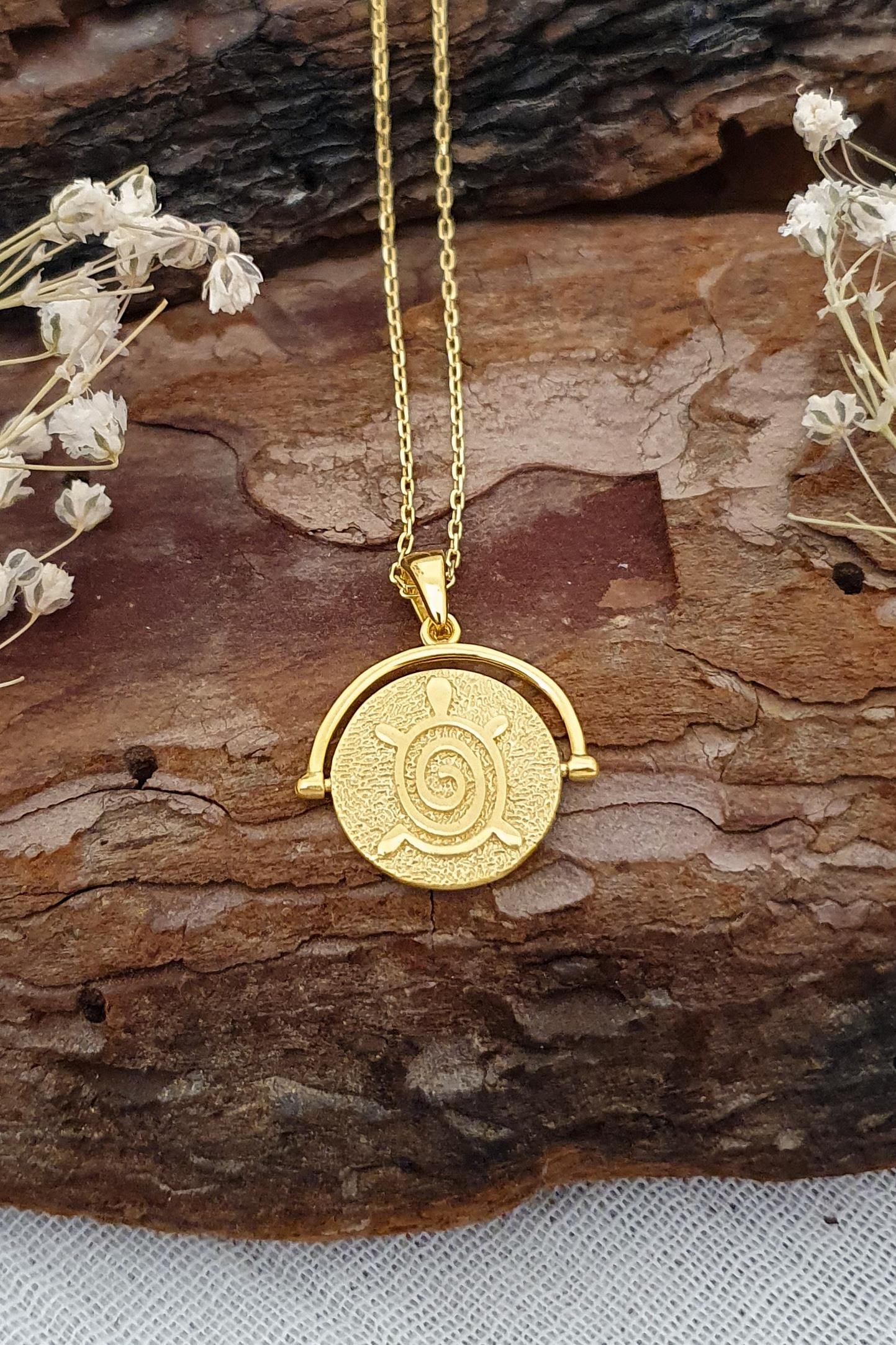 Kaplumbağa Kolye Gümüş Üzeri Altın Kaplama El Yapımı Akış ve Yeniden Doğum Sembolü