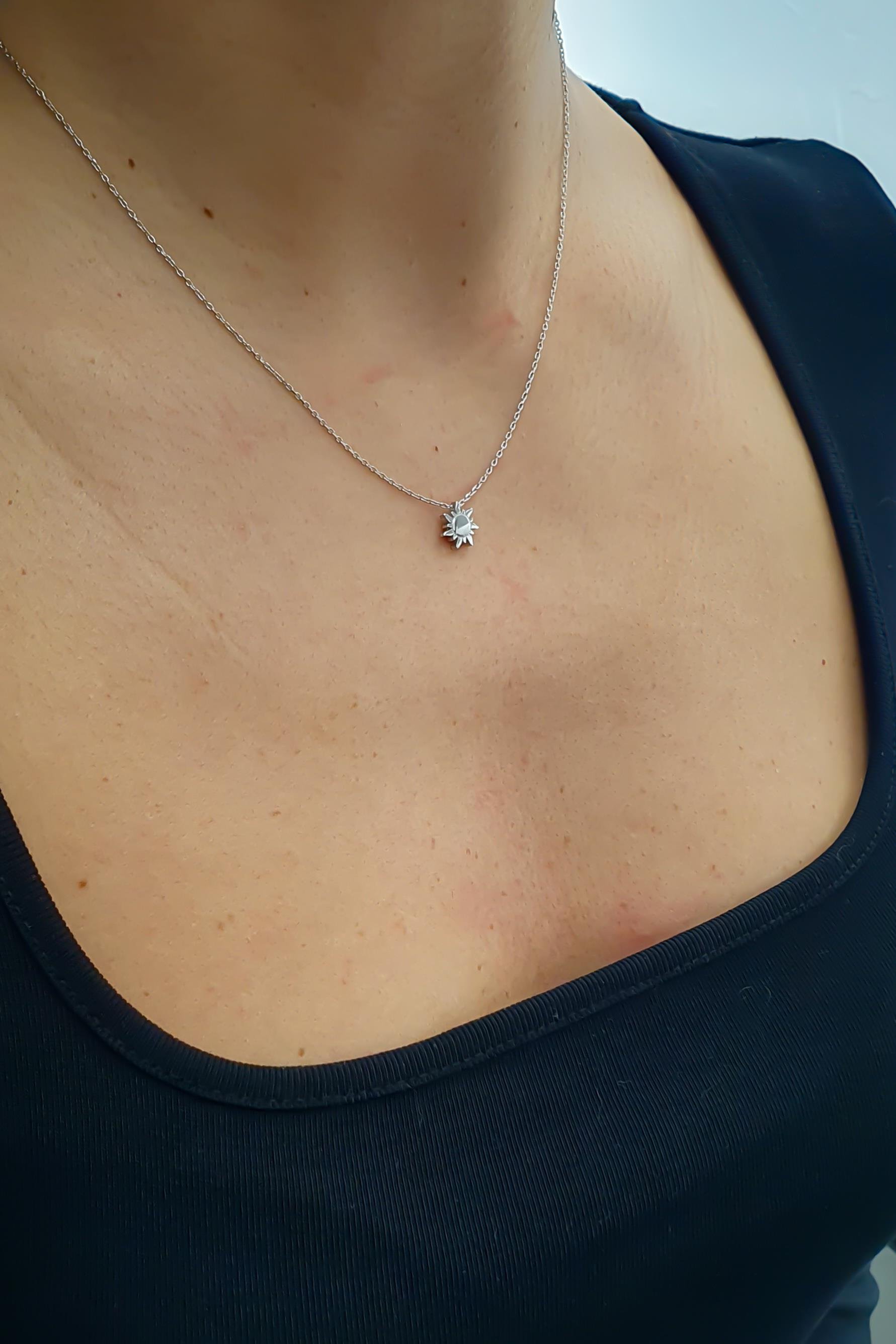 Mini Güneş Kolye Gümüş El Yapımı