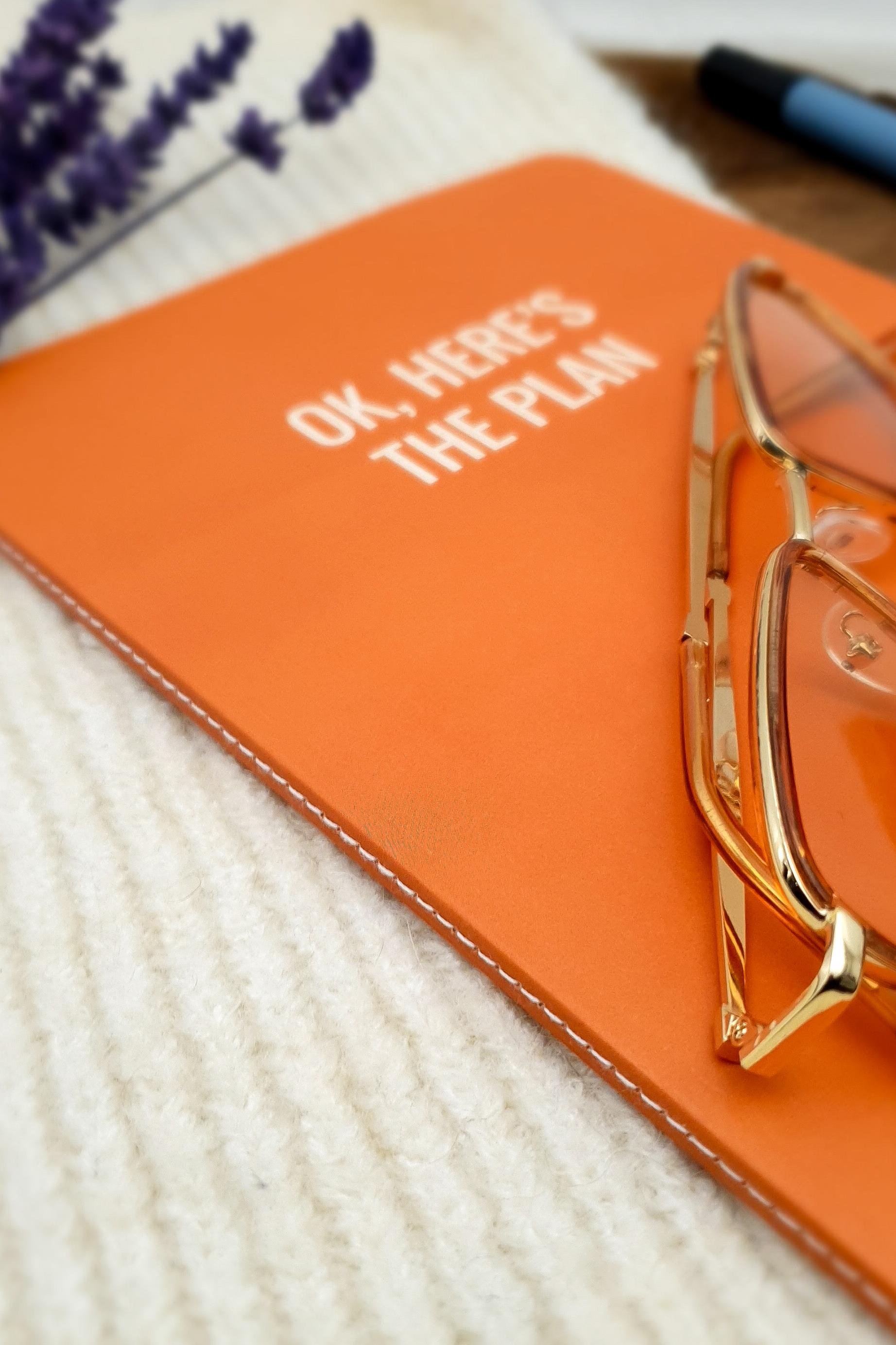 Sloganlı Defter - Tasarım Ajanda - Here Is The Plan