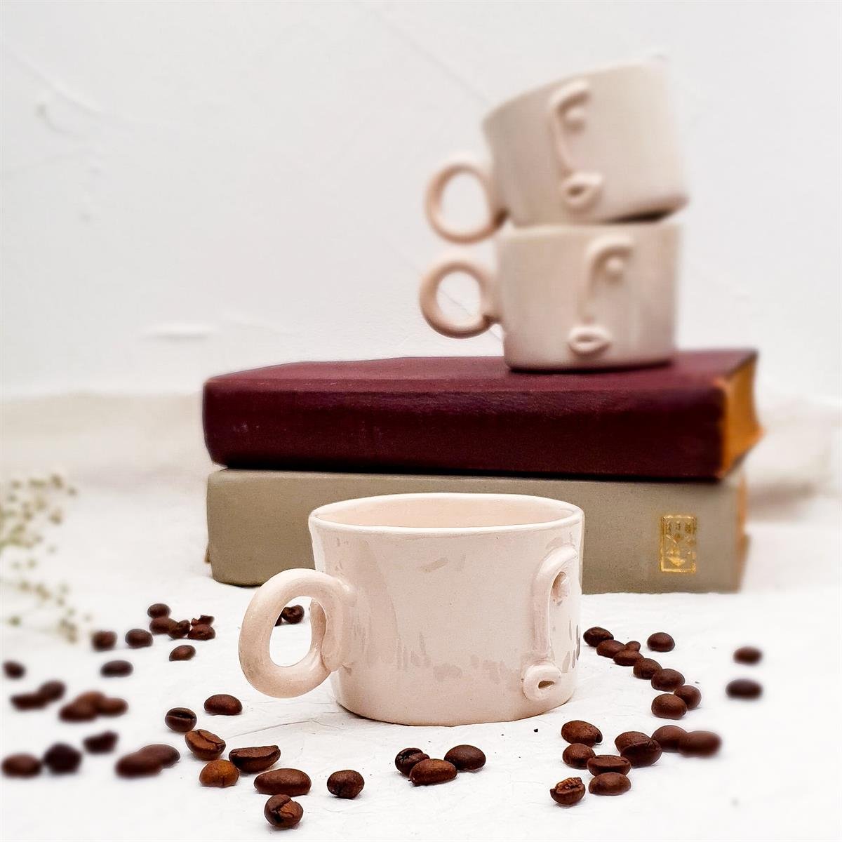 Surat Fincan - Silüet Fincan - El Yapımı Seramik - Beyaz