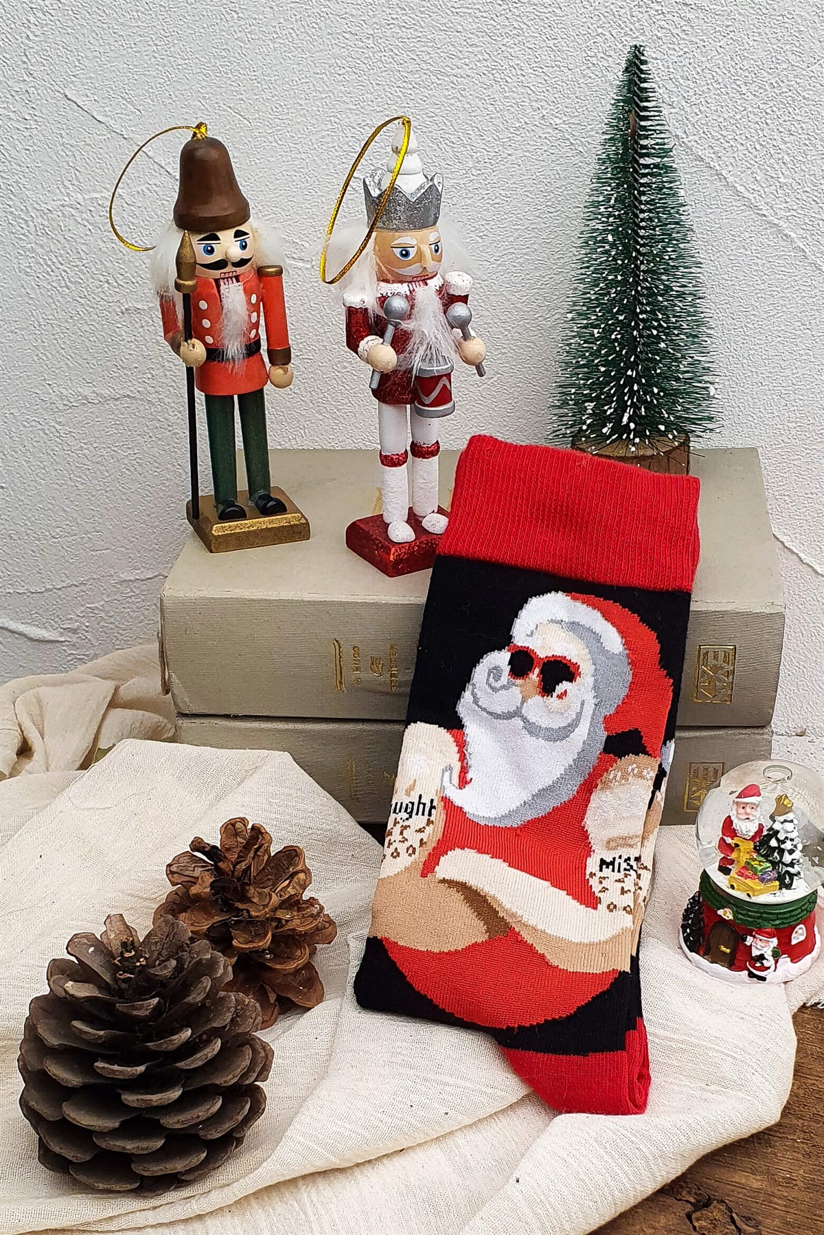 Yılbaşı Çorabı - Noel Baba Desenli - Siyah Fonlu