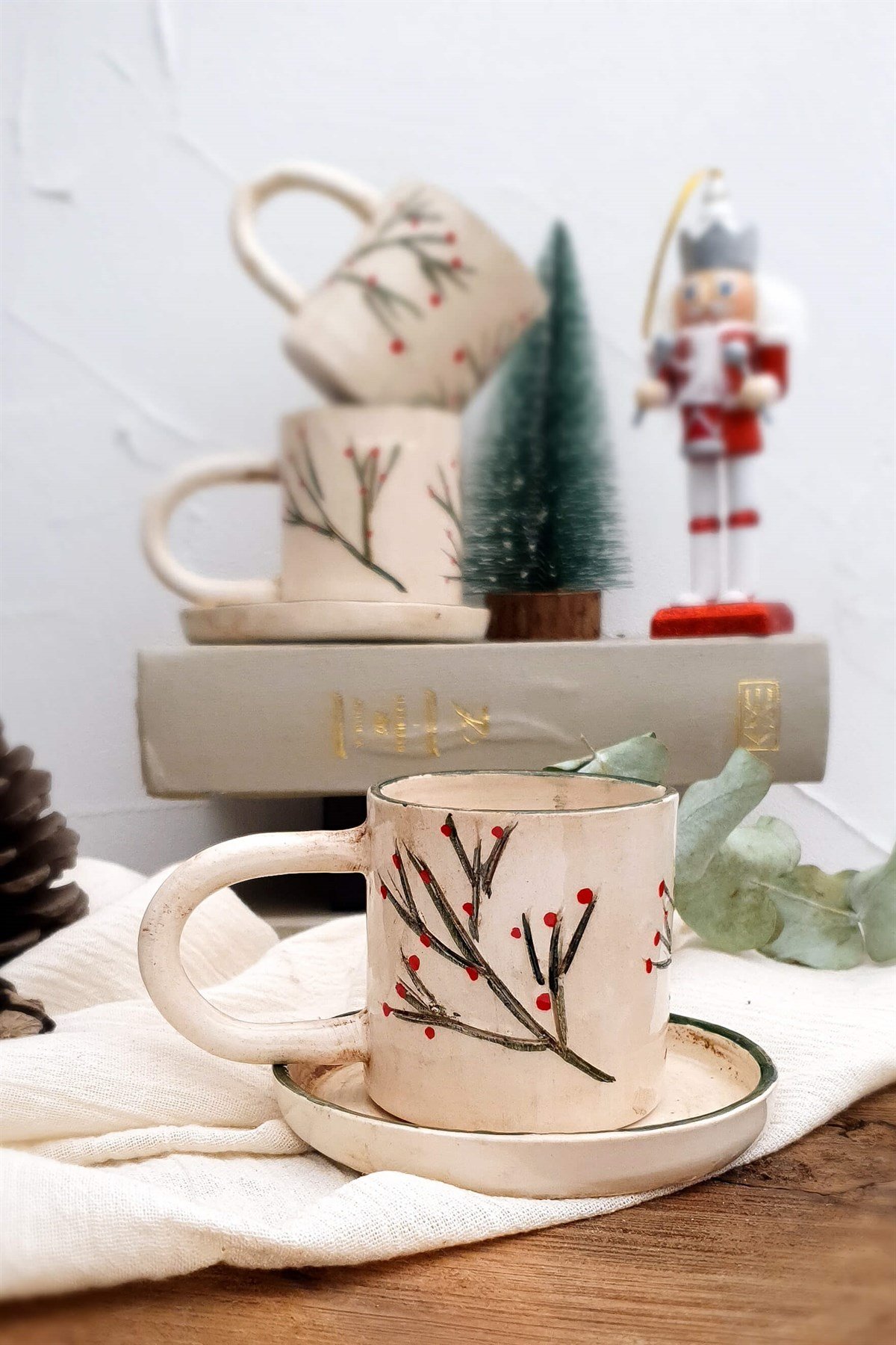 Yılbaşı Fincanları - Kazıma Kokina Figürlü - Türk Kahvesi - El Yapımı Seramik