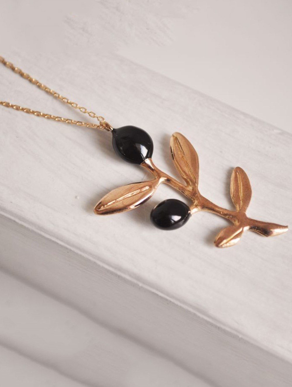 ZEYTİN DALI KOLYE - NİHAN ATAKAN