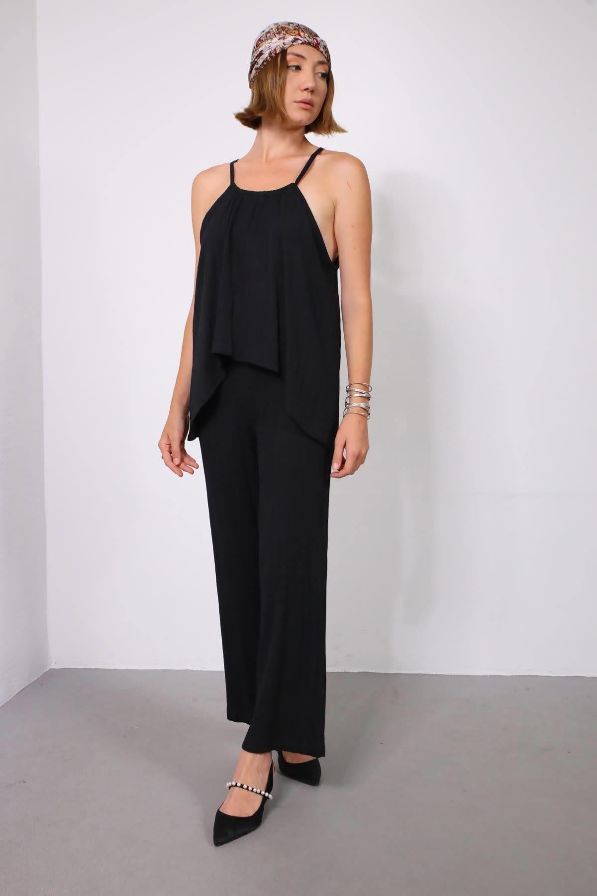  Siyah Boyundan Askılı Bluz ve Pantolon Gofre Takım