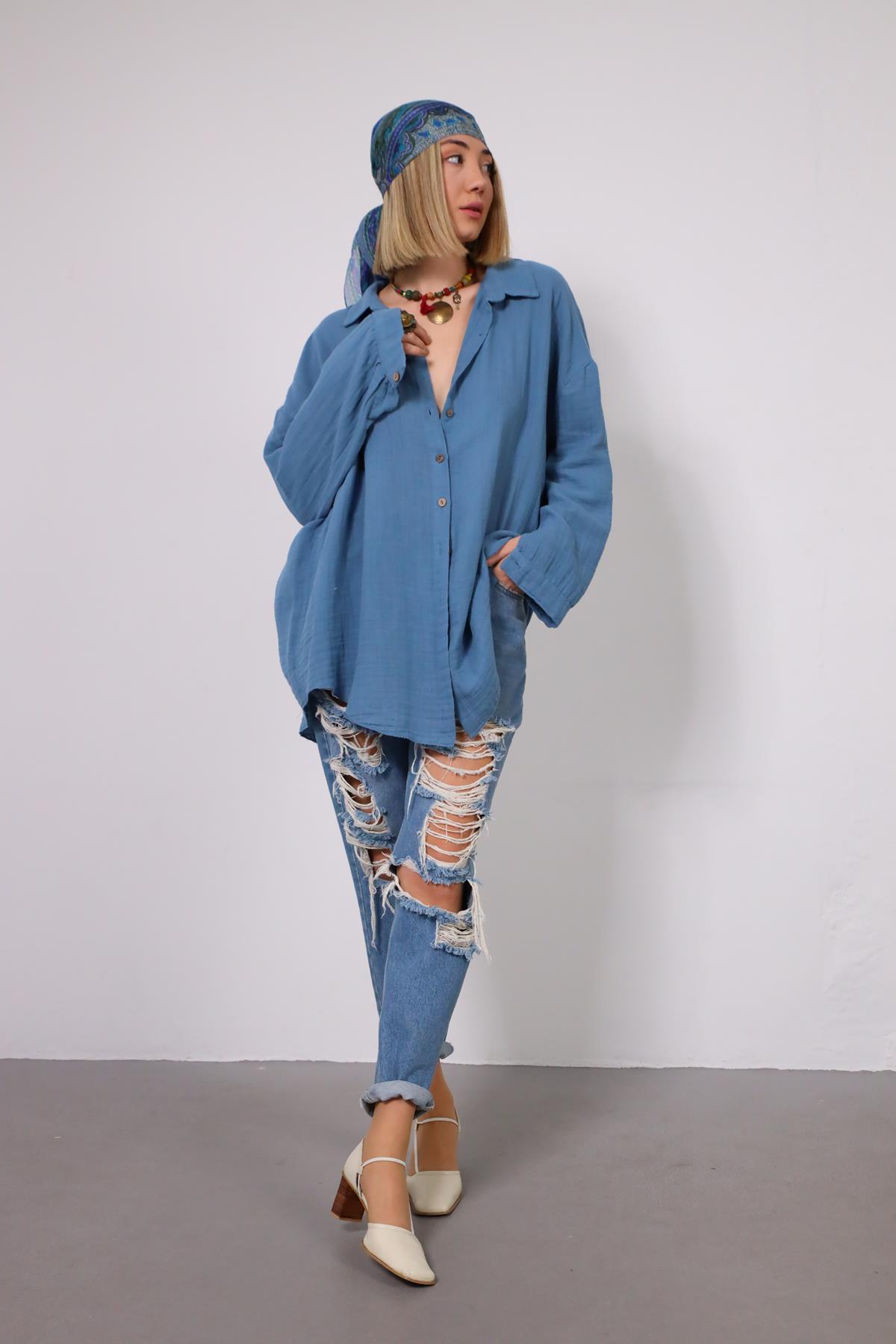  İndigo Mavi Sırtı Püsküllü Gömlek