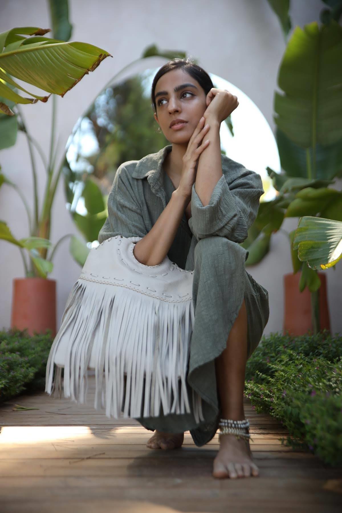 Krem Rengi Püsküllü Deri Çanta  - Şaman Butik Krem Rengi Püsküllü Deri Çanta