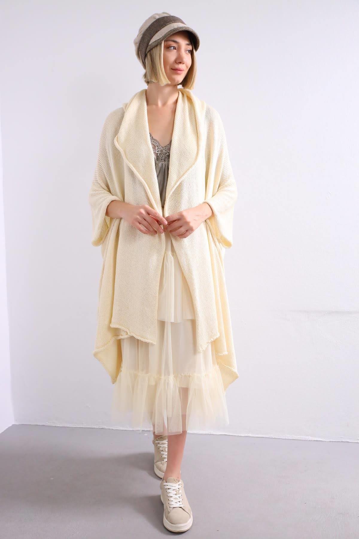  Ekru Şallı Arkası Dikişli Hırka