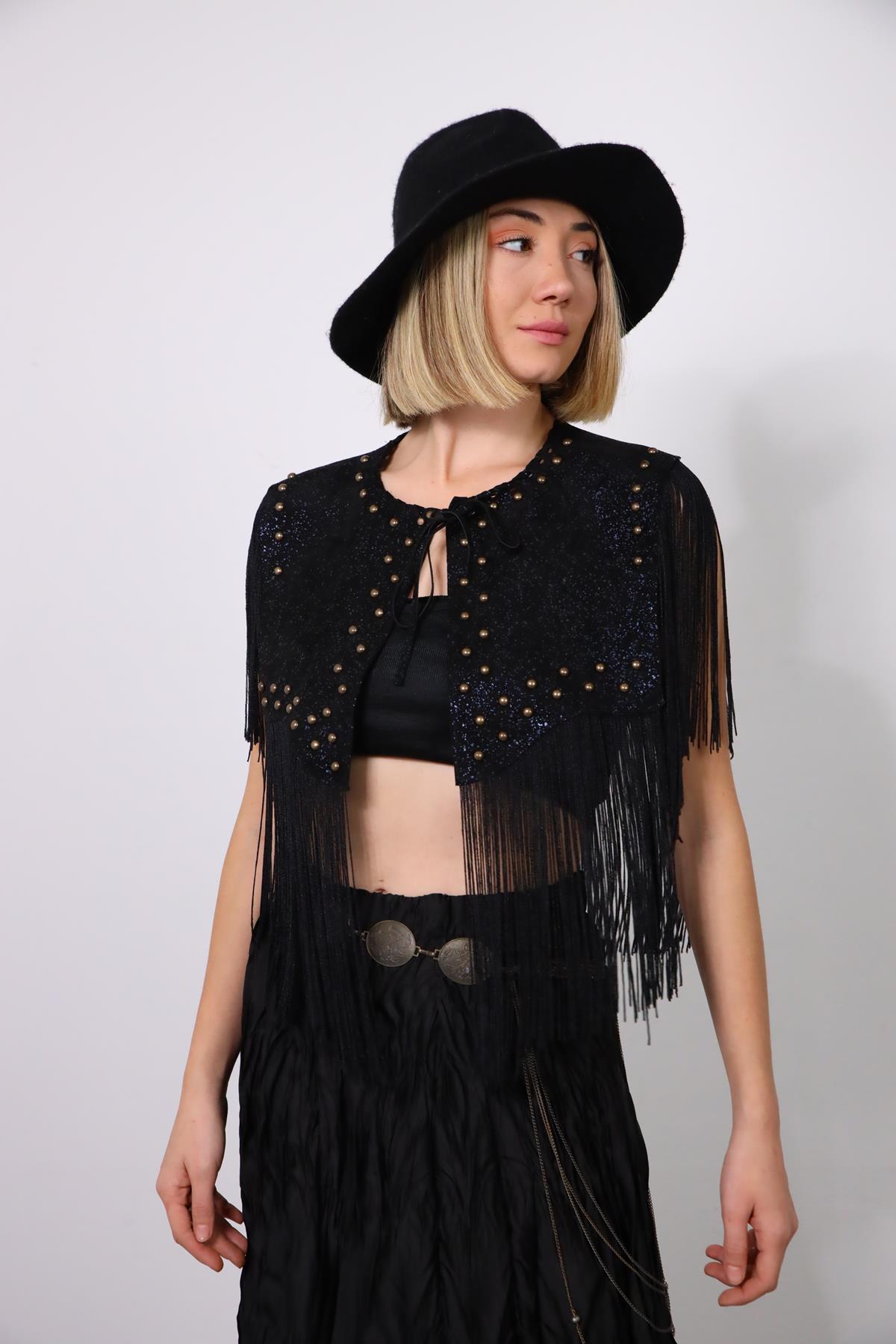 Siyah Püsküllü Benekli Deri Yelek - Şaman Butik Siyah Püsküllü Benekli Deri Yelek