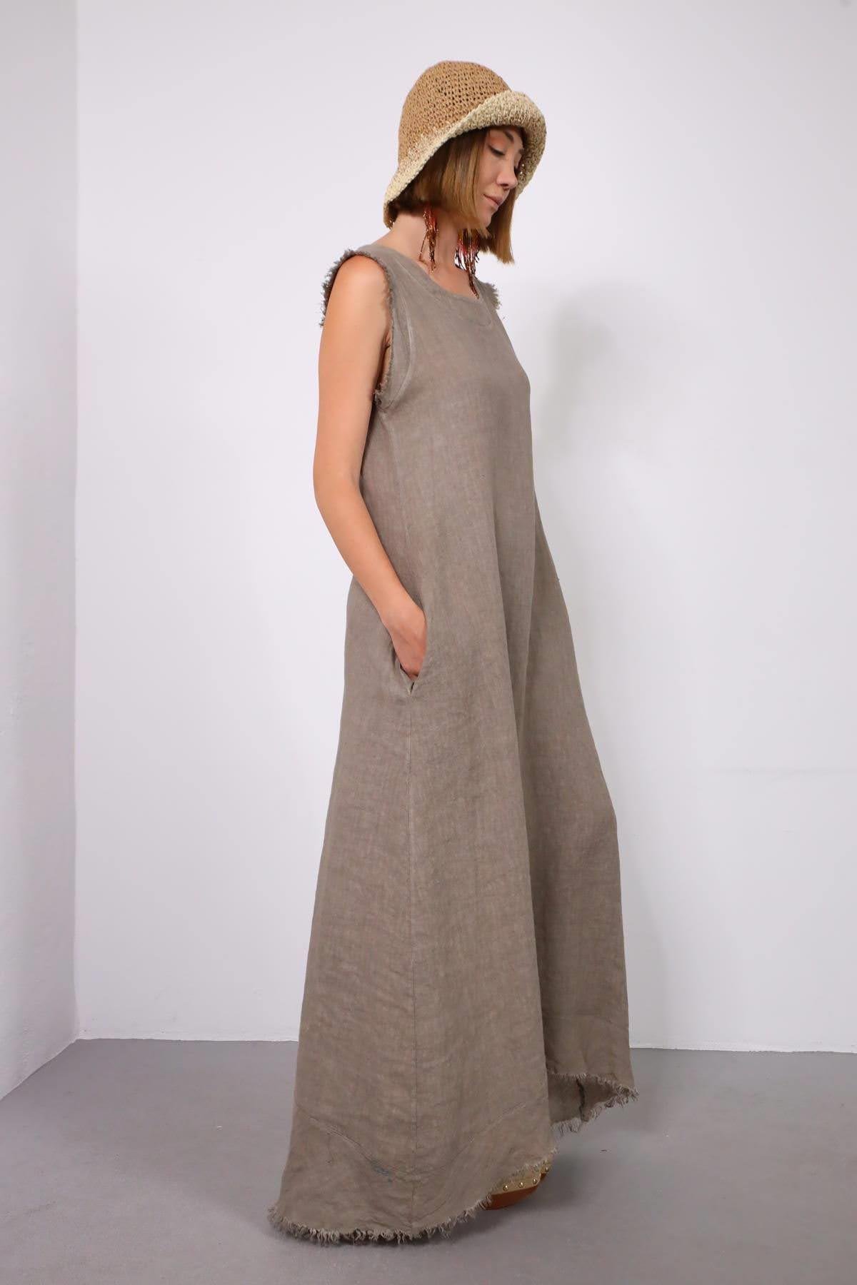 Vizon Rengi Dikiş ve Püskül Detaylı Kolsuz Keten Elbise - Şaman Butik Vizon Rengi Dikiş ve Püskül Detaylı Kolsuz Keten Elbise