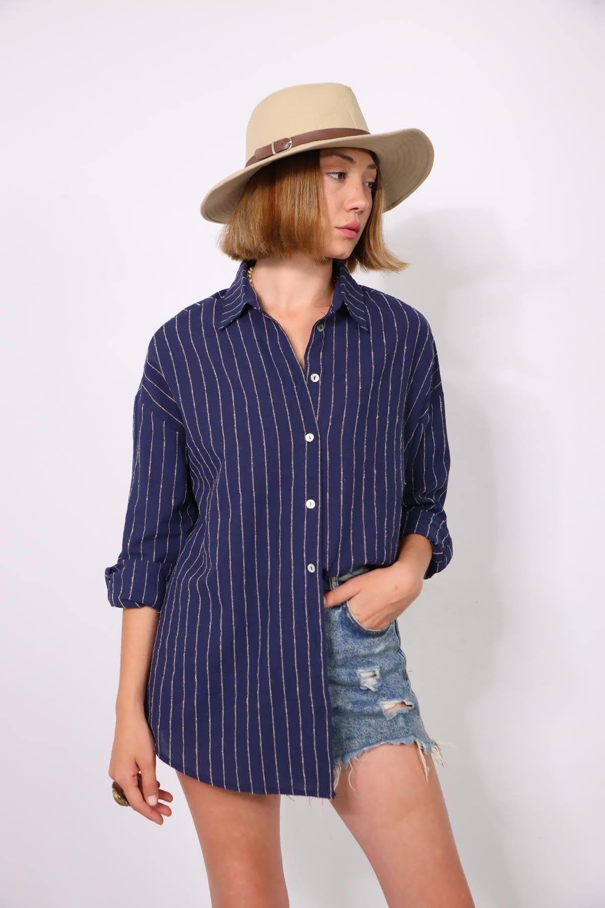  Lacivert Kolları Apoletli Çizgili Keten Gömlek