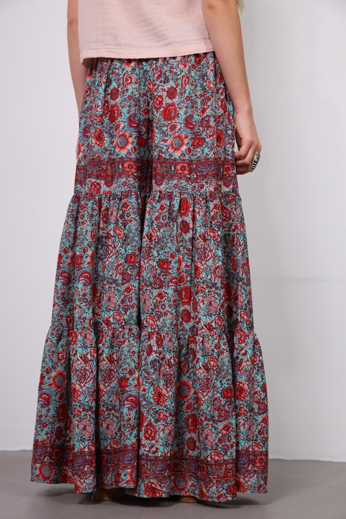 Turkuaz Çiçek Desenli Bol Paça İpek Pantolon - Şaman Butik - Bohem Giyim ve Aksesuar | Kadın & Erkek Turkuaz Çiçek Desenli Bol Paça İpek Pantolon