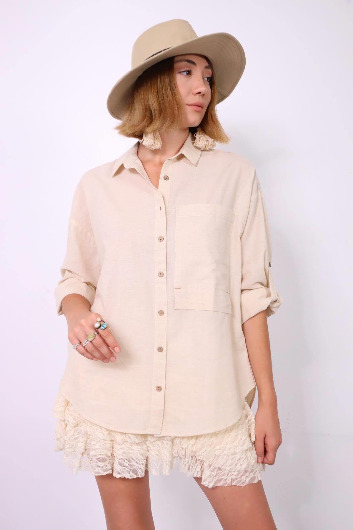  Krem Rengi Cebi Parça Detaylı Gömlek