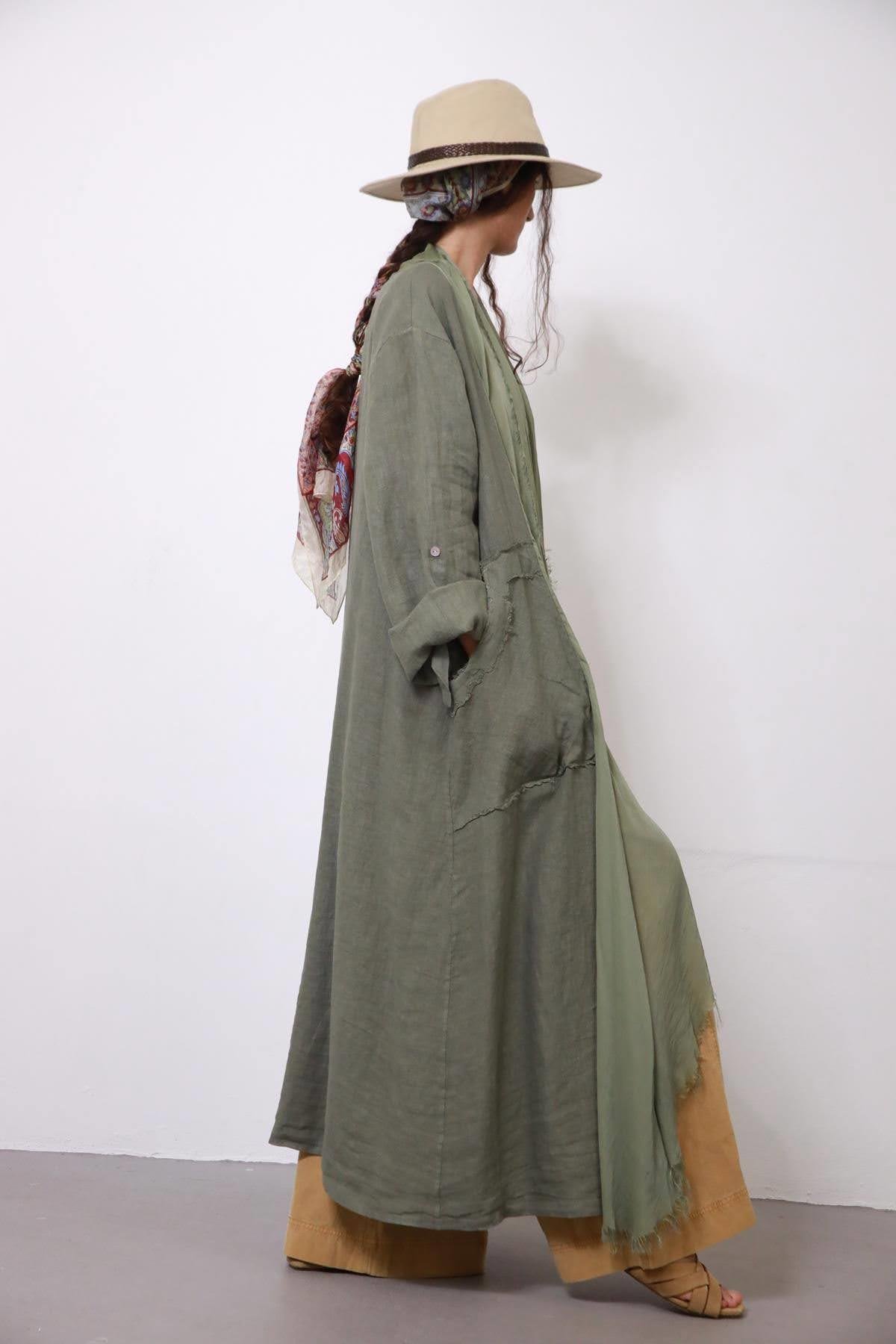  Haki Cebi ve Yakası Püskül Detaylı Keten Kaftan