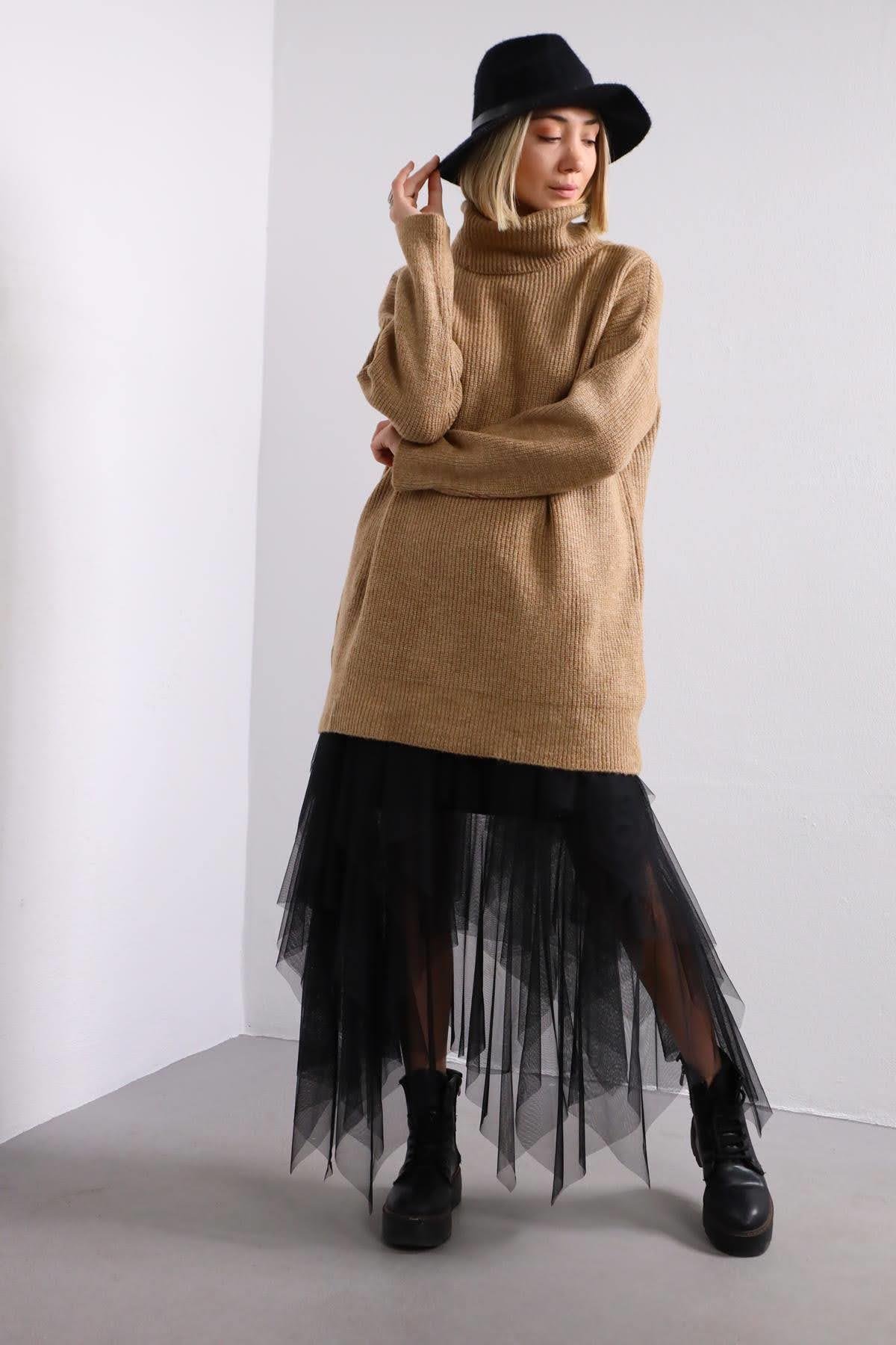 Camel Turtleneck Long Knitted Pullover Camel Turtleneck Long Knitted Pullover