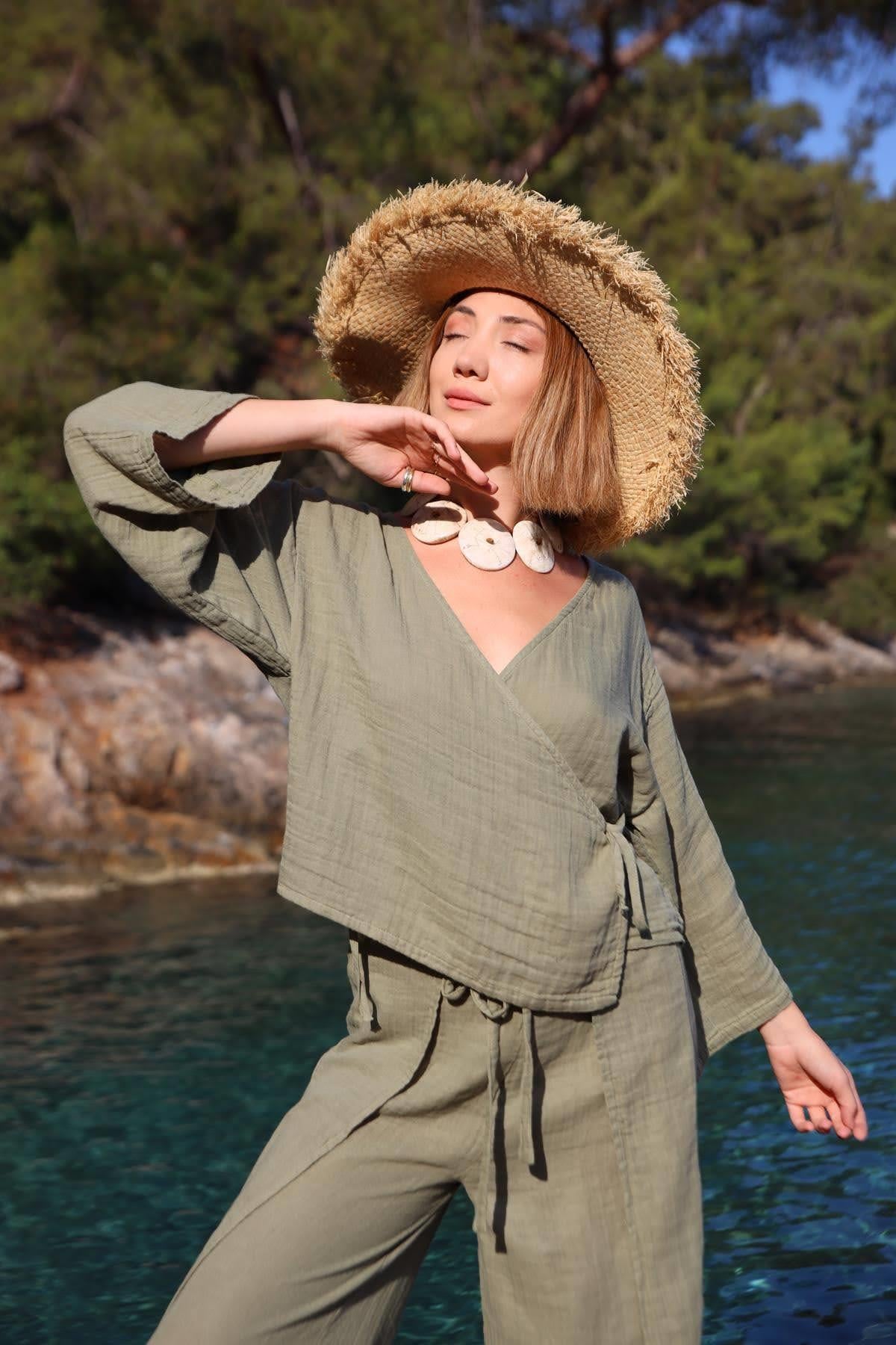 Haki İp Bağlamalı Crop Bluz - Şaman Butik Haki İp Bağlamalı Crop Bluz