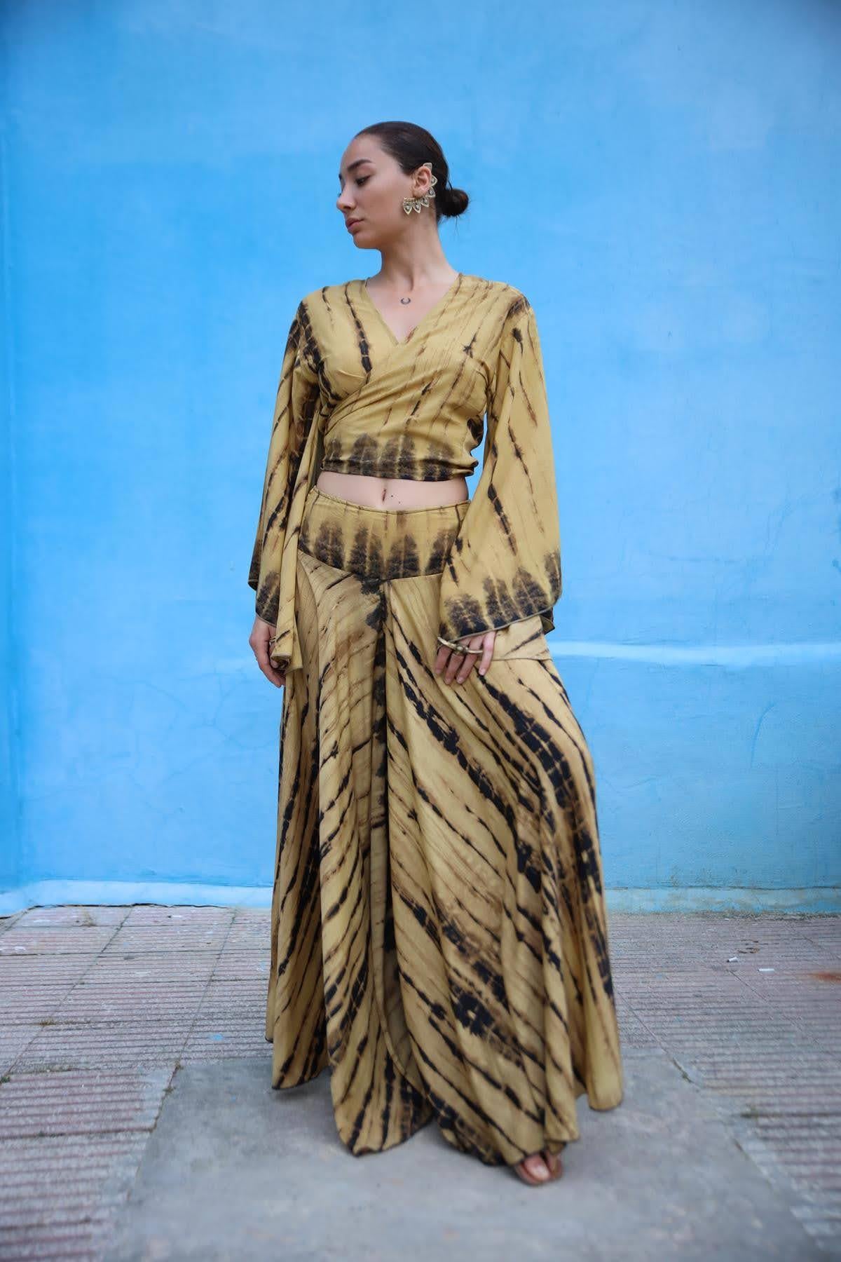 Bej Desenli İpek Pantolon Etek - Şaman Butik Bej Desenli İpek Pantolon Etek