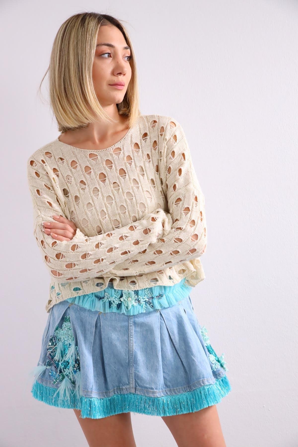  Krem Rengi Delikli Crop Kazak