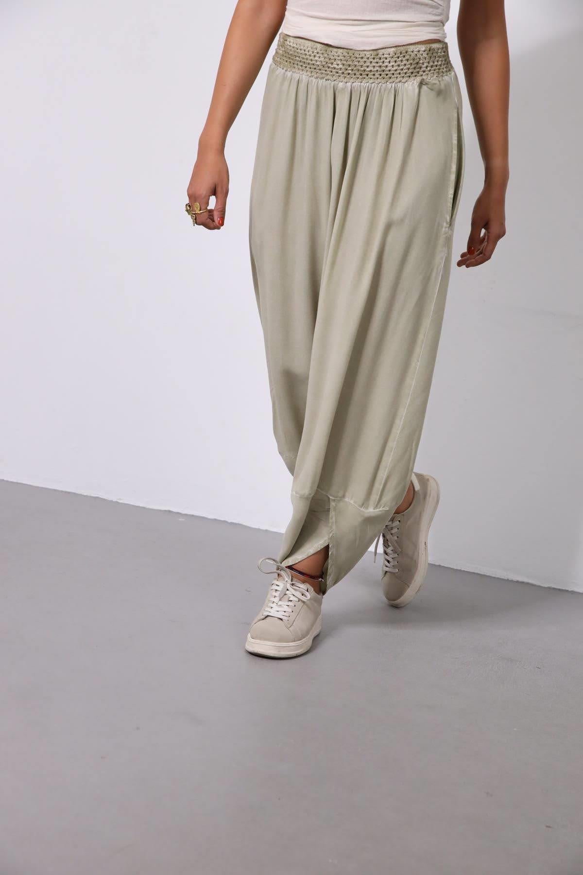 Haki Beli Gipeli Paça Detaylı Düşük Ağlı Pantolon - Şaman Butik Haki Beli Gipeli Paça Detaylı Düşük Ağlı Pantolon