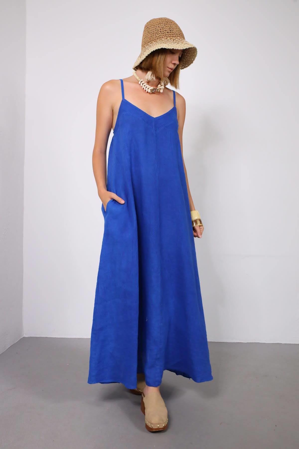 Saks Mavisi Sırtı Gipeli Ayarlanabilir Askılı Keten Elbise - Şaman Butik Saks Mavisi Sırtı Gipeli Ayarlanabilir Askılı Keten Elbise