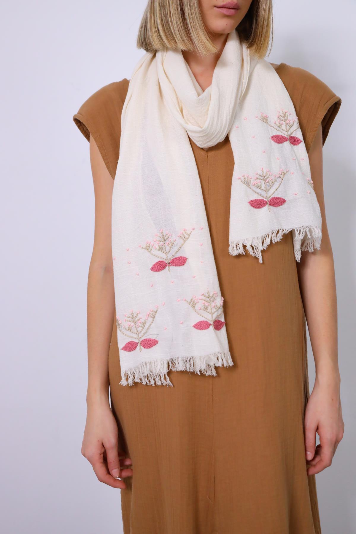 Ekru Çiçek Desenli Şile Rococo Fular - Şaman Butik Ekru Çiçek Desenli Şile Rococo Fular