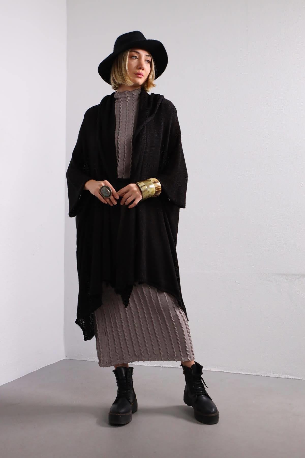 Siyah Şallı Arkası Dikişli Hırka - Şaman Butik Siyah Şallı Arkası Dikişli Hırka