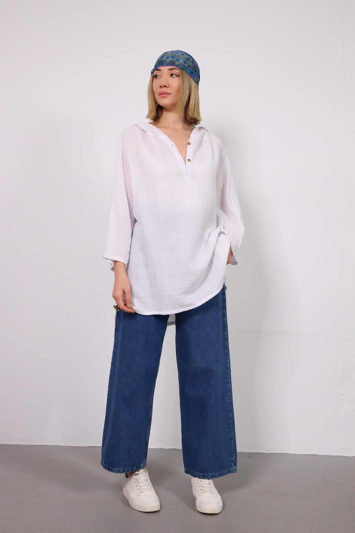  Beyaz Kapüşonlu Yarasa Kol Gömlek