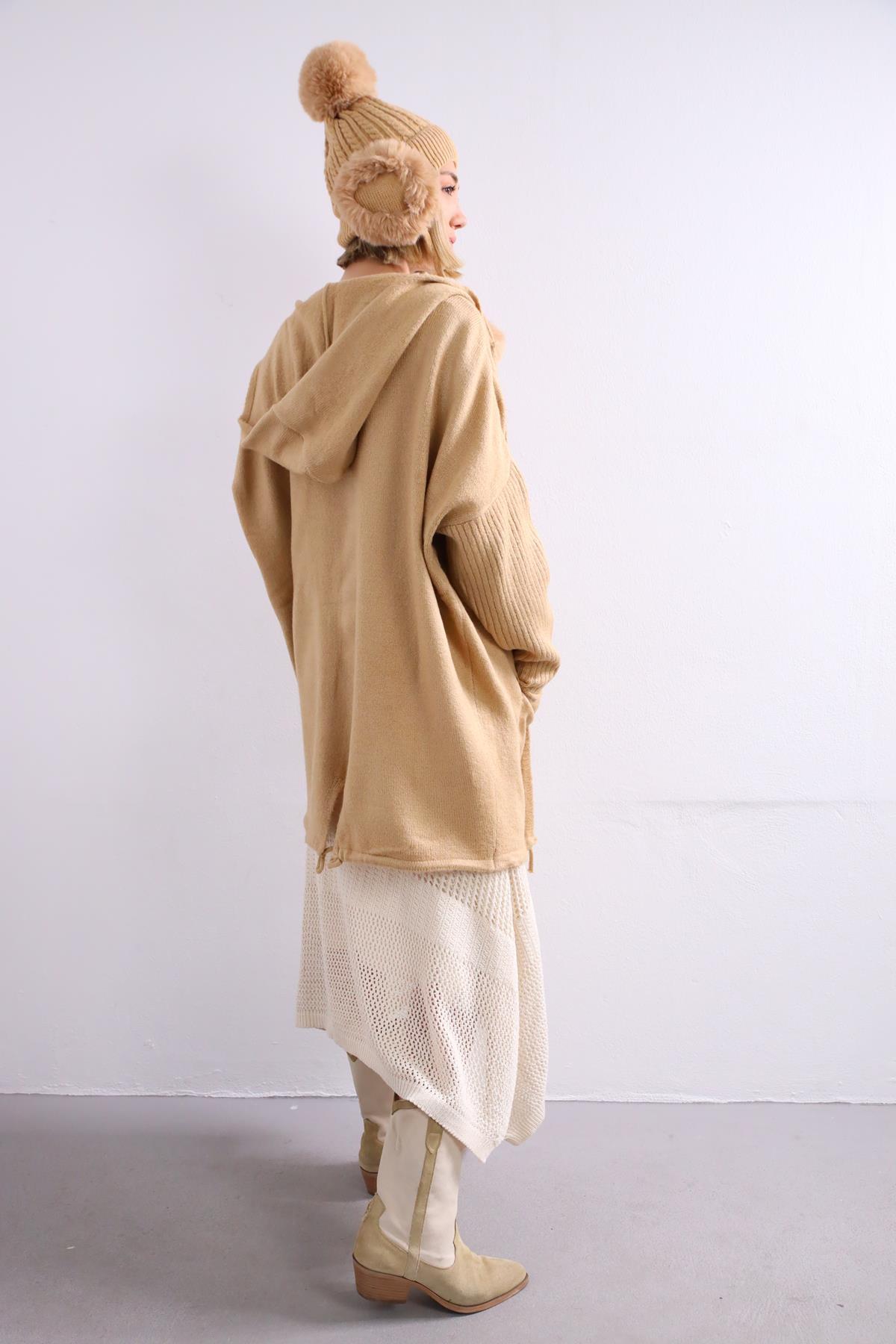  Camel Rengi Ponponlu Bere