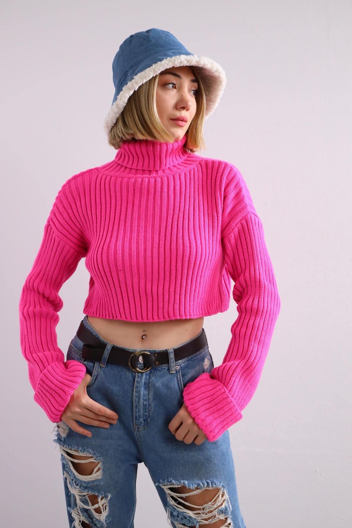  Pembe Boğazlı Crop Kazak