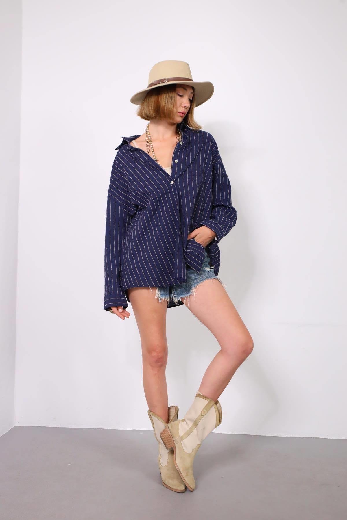  Lacivert Kolları Apoletli Çizgili Keten Gömlek