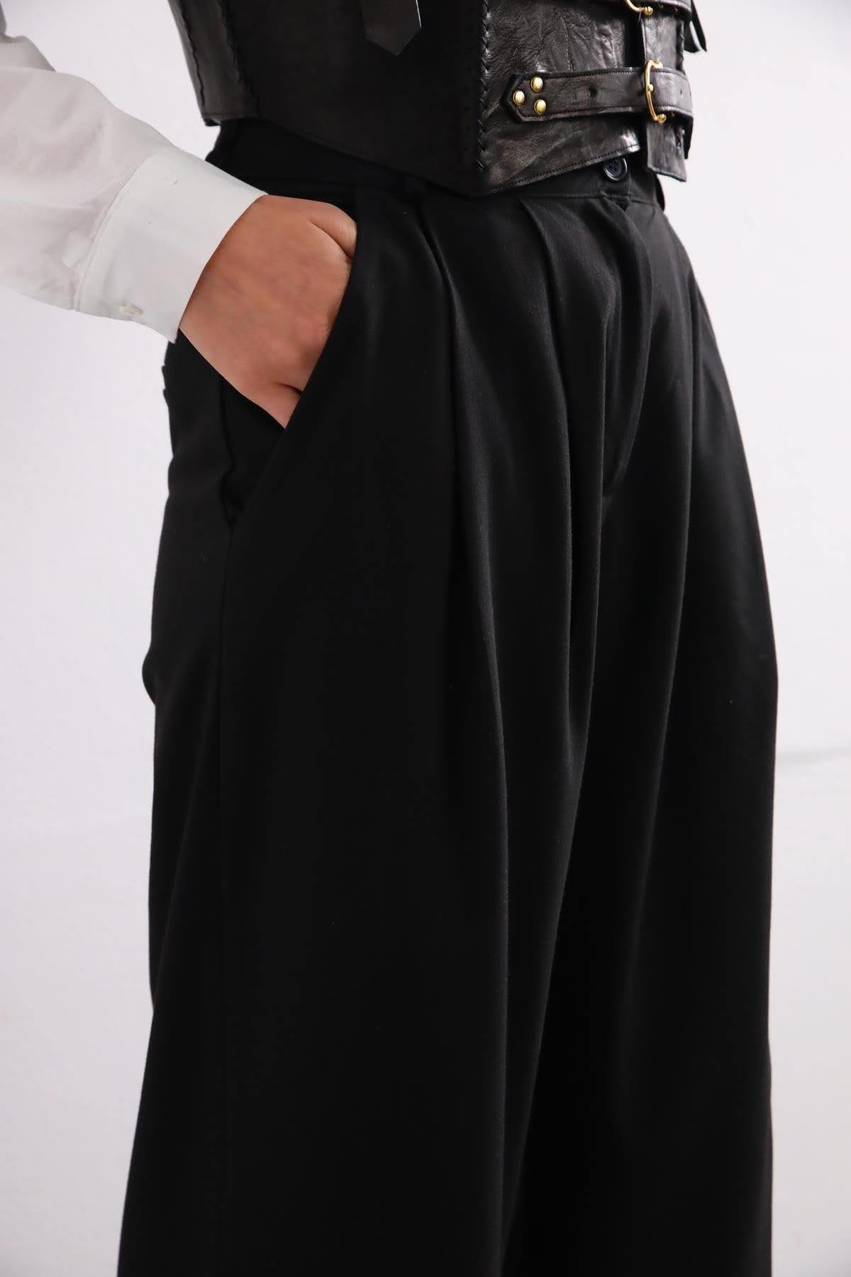 Siyah Pileli Kumaş Pantolon - Şaman Butik Siyah Pileli Kumaş Pantolon