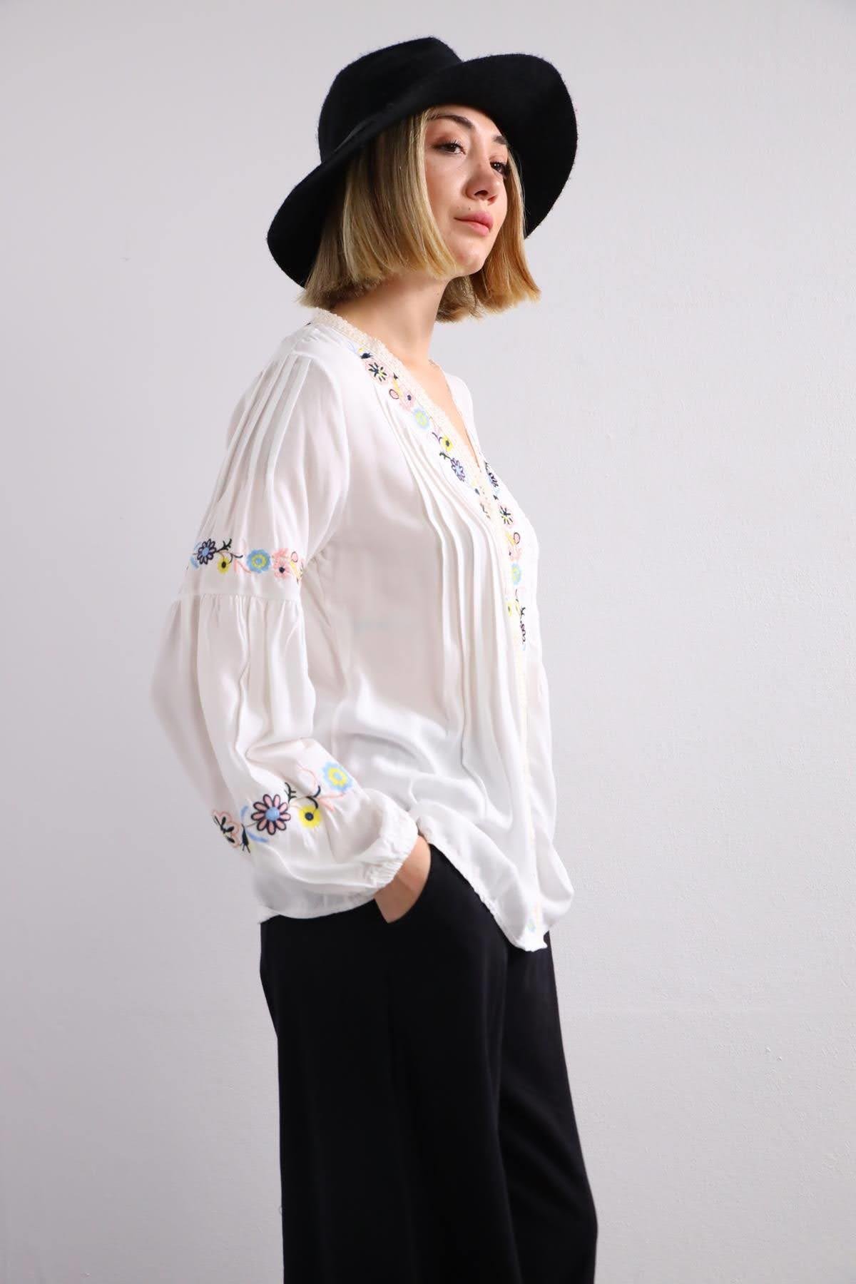 White Floral Embroidered Lace Detailed Shirt White Floral Embroidered Lace Detailed Shirt
