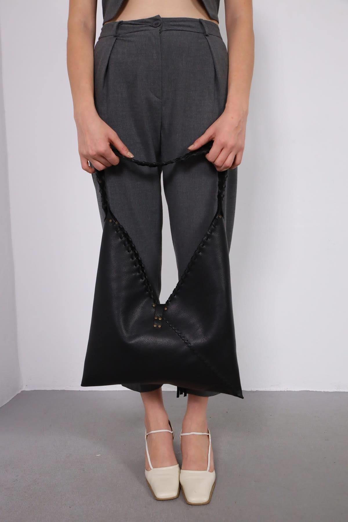  Siyah Püsküllü Origami Deri Çanta