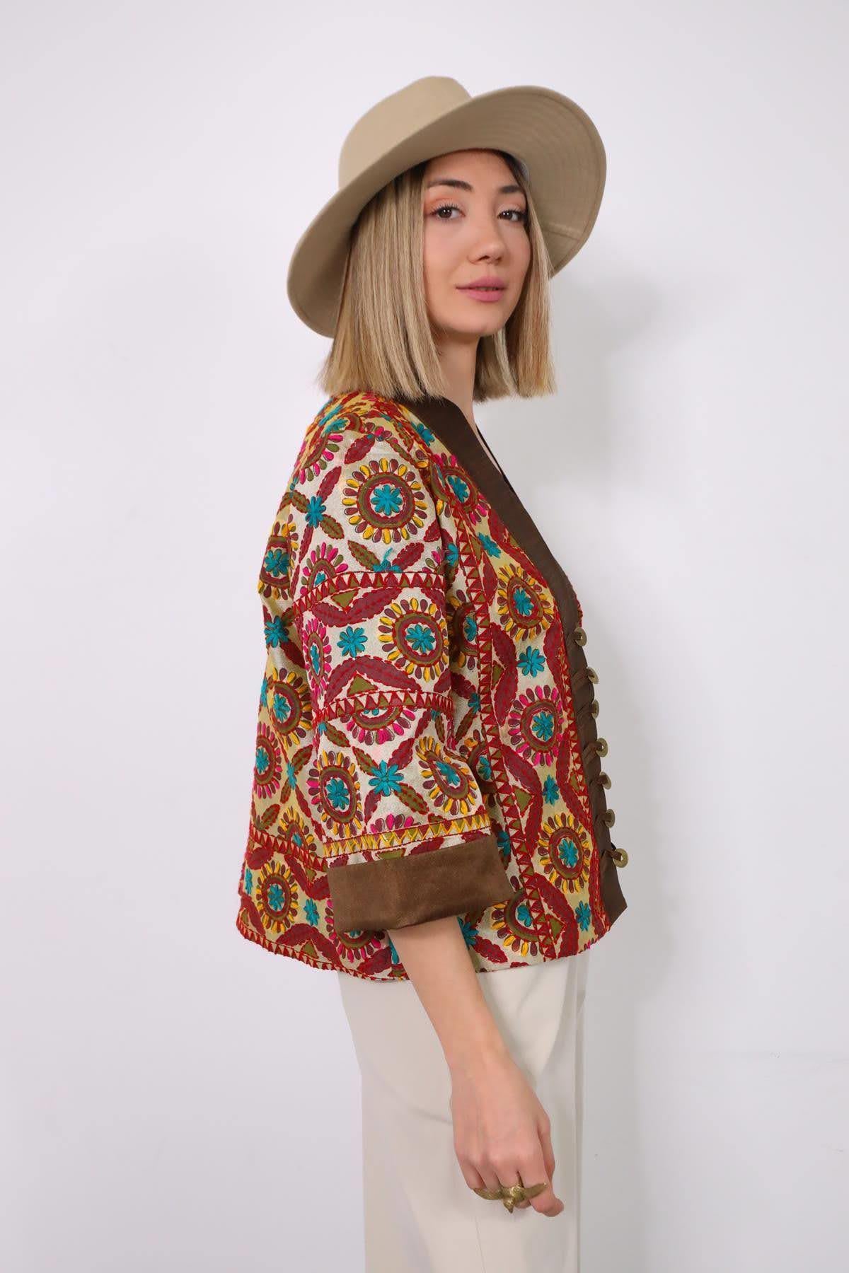  Kahverengi Otantik İşlemeli İpek Ceket