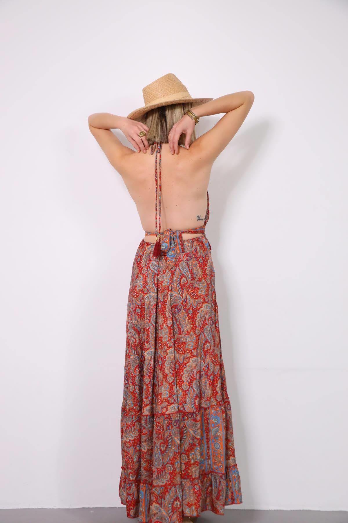 Kırmızı Boyundan Bağlamalı Sırt Dekolteli Otantik Elbise - Şaman Butik Kırmızı Boyundan Bağlamalı Sırt Dekolteli Otantik Elbise