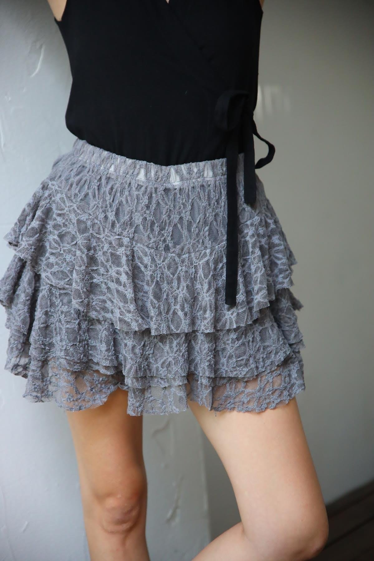  Gri Dantelli Kat Kat Mini Şort Etek